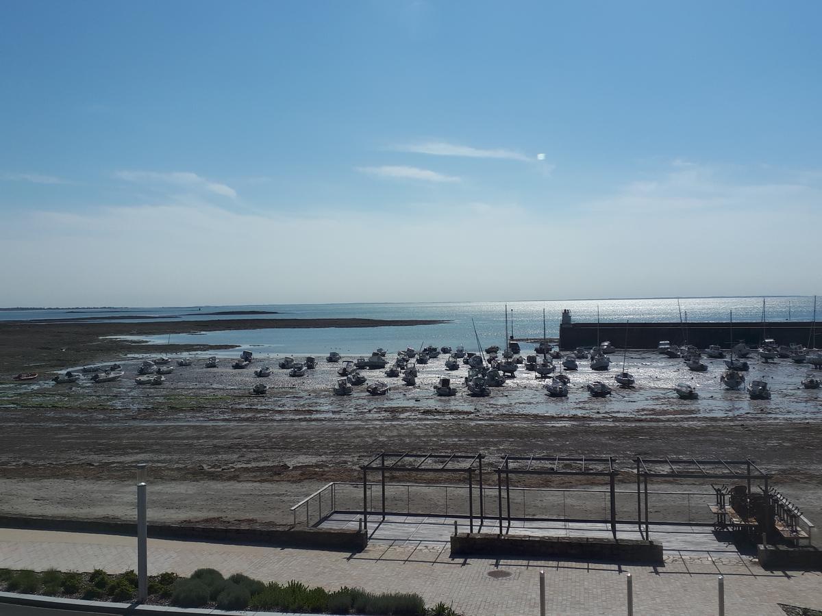 Hotel Du Port Bar Restaurant Сарзо Экстерьер фото